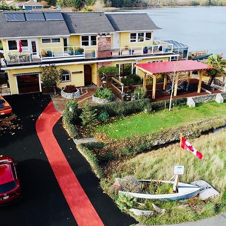 Birds Of A Feather Victoria Oceanfront Studio Suites Colwood Esterno foto